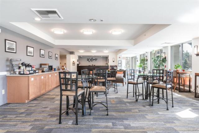 Marshall Suites Bainbridge Island, SureStay Collection by BW