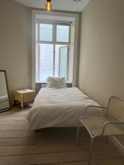 Outhentic Apartment