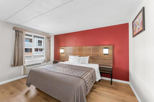 Econo Lodge Cranston - Providence