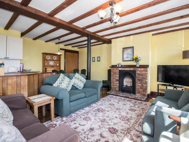 Lavender Cottage - E1495