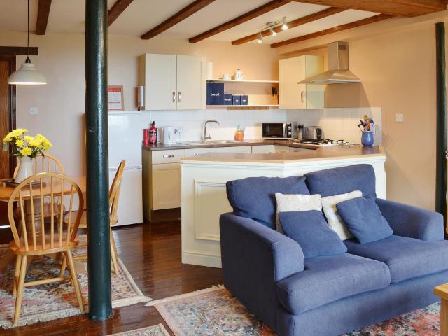 Jasmine Cottage - E1493