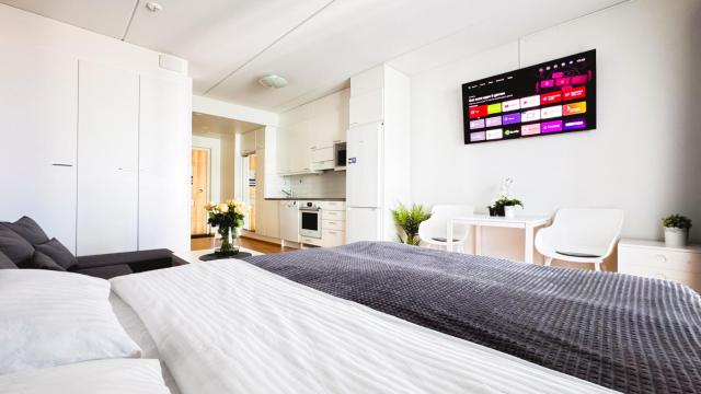 City center brand new studio, parking