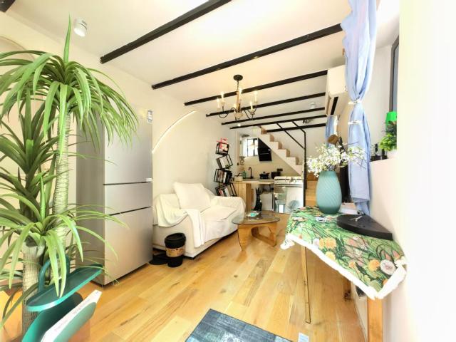 Shanghai Hills & Aromahome Serene Detached Villa Close to line 1 Hengshan Road