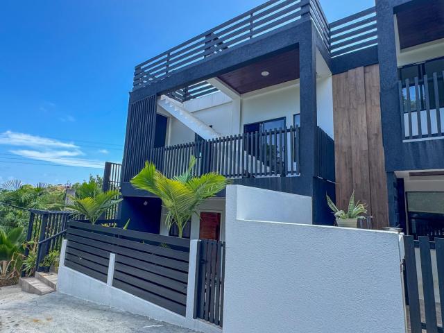 Sea View Condo, 5 Mins from UVF Intl Airport