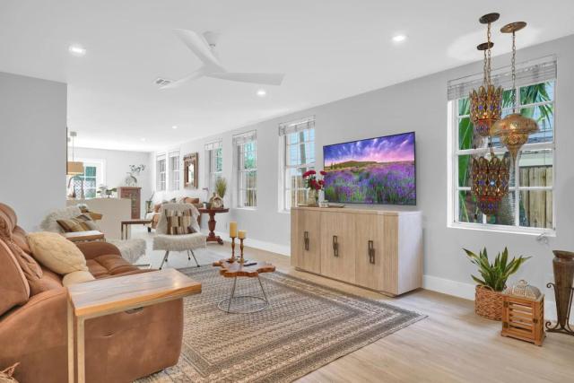 Home Away From Home in Coconut Grove