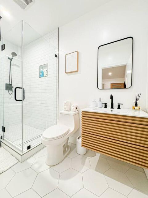 Relaxing 2BR Escape in Trendy West LA - CM-CAL