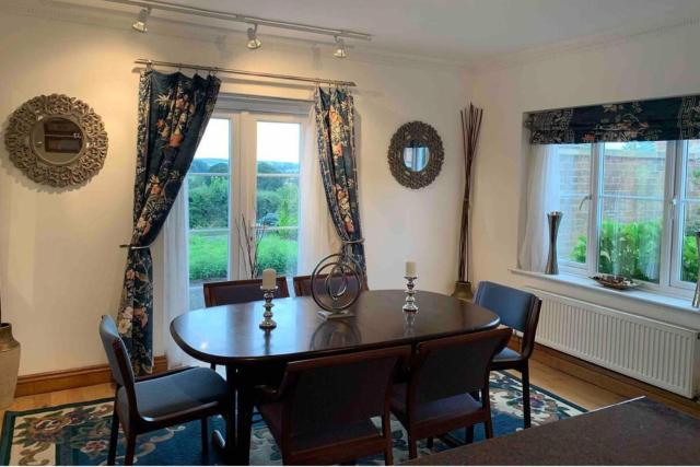 2-Bedroom Cottage with 2 Ensuites - Sleeps 6 Wifi