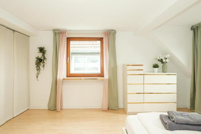 Gemütliche Wohnung mit Balkon, ruhig, perfekt für Paare und Geschäftsreisende