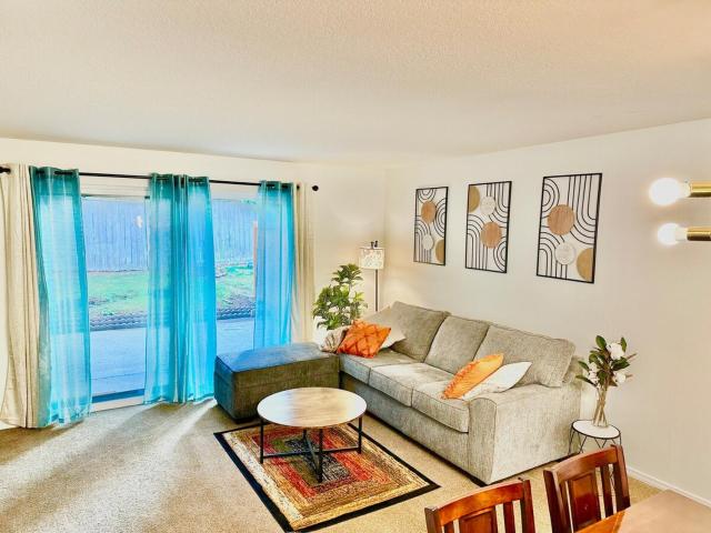 Close to everything in Lynnwood!