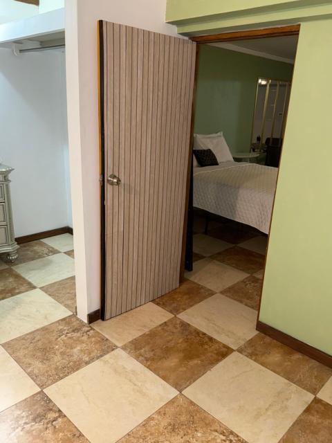 CH 1003 Cozy studio in amazing Manatí with AC, WiFi, Pool