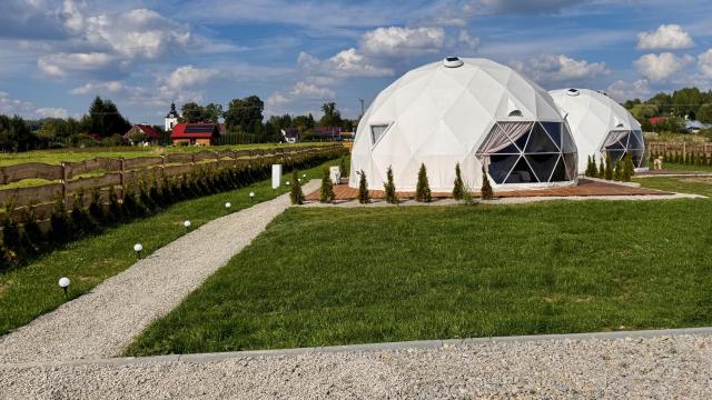 Glamping Bieszczady - Luksusowe Namioty Całoroczne z prywatnym jacuzzi