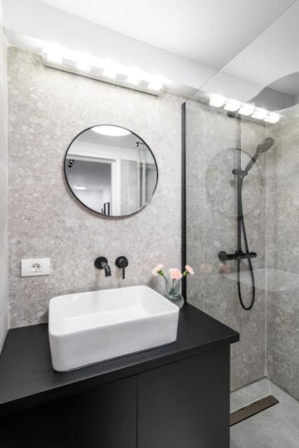 Sunny 2BR Flat - Amzei Square - Amazing Terrace