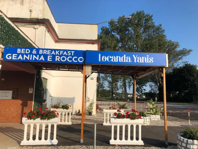 BED AND BREAKFAST da Geanina è Rocco - LOCANDA YANIS