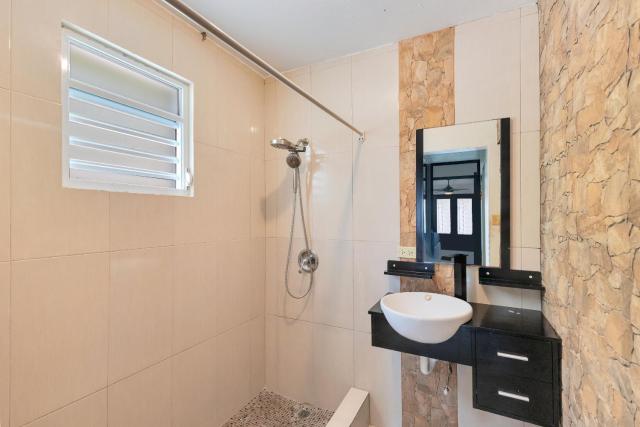 Hacienda M&B Perfect for Groups, with Pool and Spacious Patio