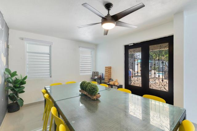 Hacienda M&B Perfect for Groups, with Pool and Spacious Patio