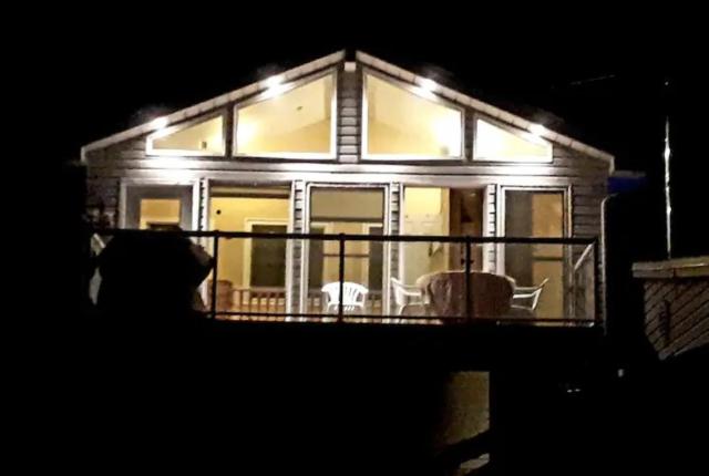 Waterfront Comfy Guesthouse, PEC