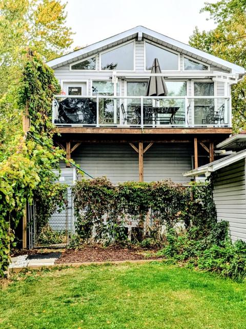 Waterfront Comfy Guesthouse, PEC