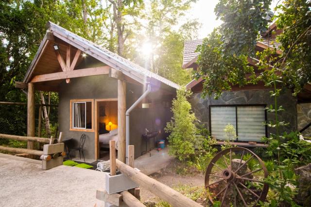 Casa de Noah Bed & Breakfast