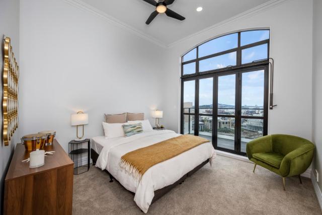 Oh Darling! Auckland CBD Penthouse