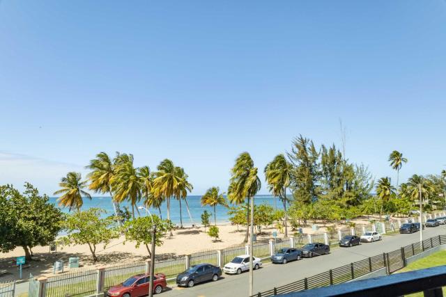 AQUA Villas Del Mar Apt 8 - 1BR Sun, Fun & Dining by the Shore
