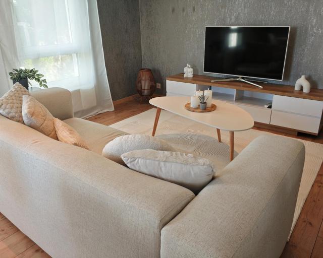 Large oasis with terrace, 15 minutes from Bern