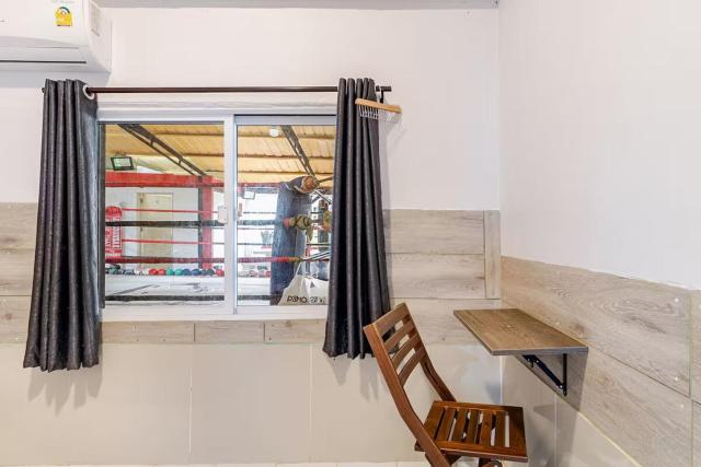 Room 1 Homestay Near BTS Bangwa