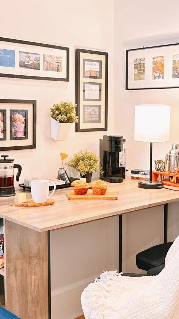 Downtown 1BR Apt with kitchen and laundry, Near Convention Center and PPAC