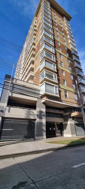 Departamento completo, centrico y estacionamiento