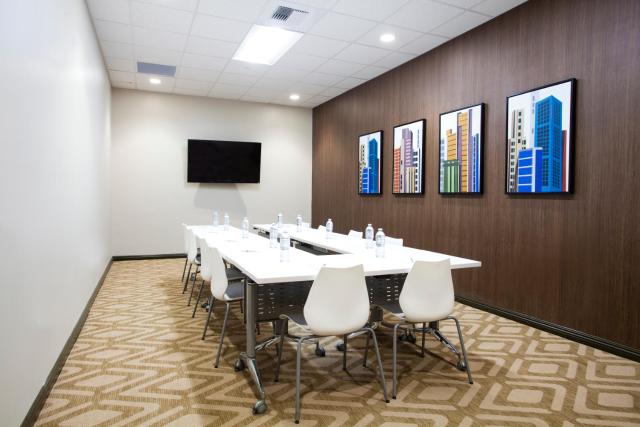 Redac Gateway Hotel Torrance