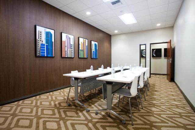 Redac Gateway Hotel Torrance