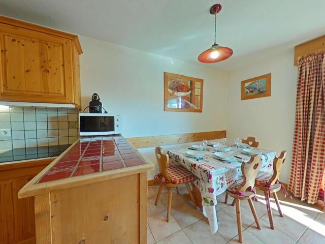 Appt 3 pièces, 6 couchages, proche commerces et pistes, parking inclus, animaux admis - FR-1-241-177