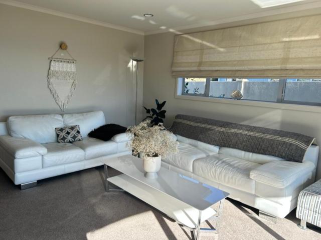 30 Bay Vista