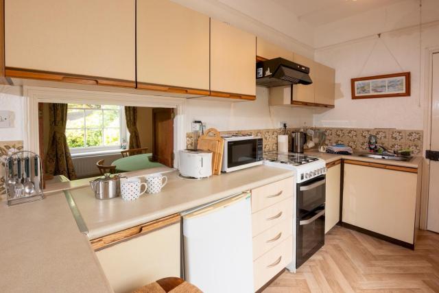 1 Croft Lodge