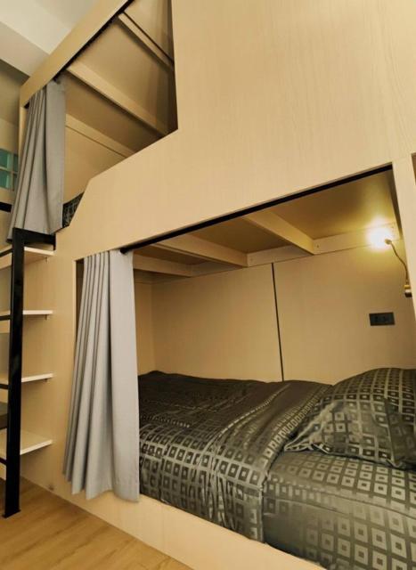 Holy Hostel Sathorn