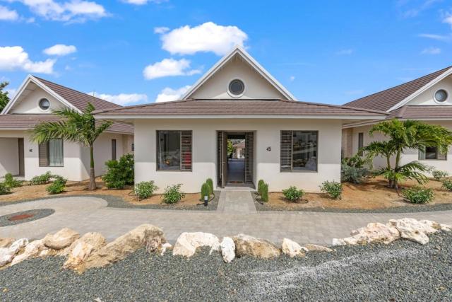 Villa Jazmyn, Luxe met plunge pool in Blue Bay