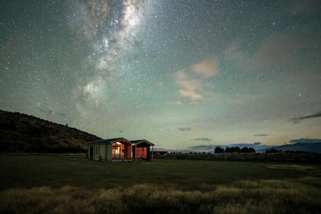 Manuka Starlight Cabin