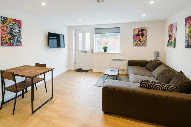 Rentals Leicester 2 - Free Street Parking