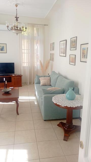 Calliope's Neoclassical Home in the heart of Plaka