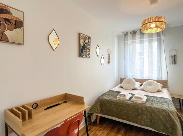 T2 cosy avec parking gratuit & transports au pied