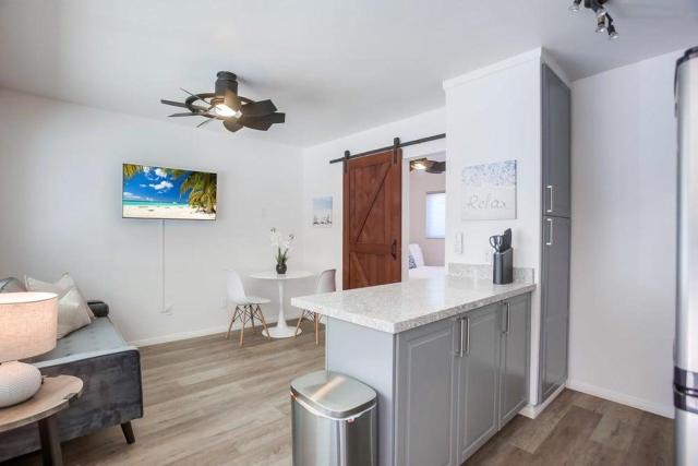 Strandway Suite 2