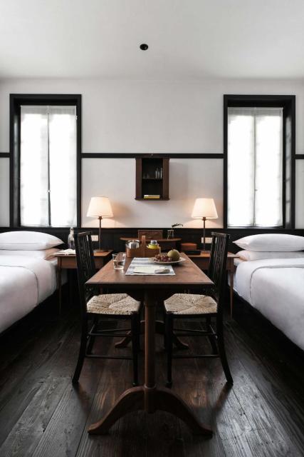 Gulangyu HUMBLE HALL Resort Hotel - Century-Old Historic Building & Banyan Courtyard - Near Sunlight Rock - Free Handmade Afternoon Tea & Breakfast - Pier Luggage Service - Free Island Walking guide & Hidden Route Guide - Paid English Tour Guide Service