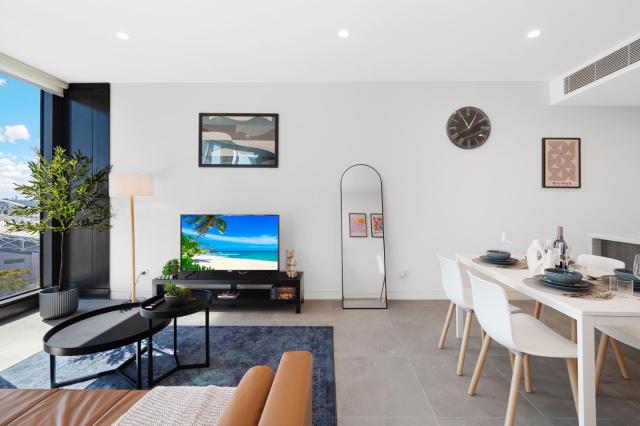 AccorView Luxury 1BR Suite Pool Gym Parking