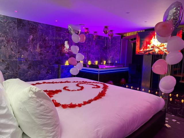 La Suite Genève Gaillard - Jacuzzi Privé & Séjour Luxe