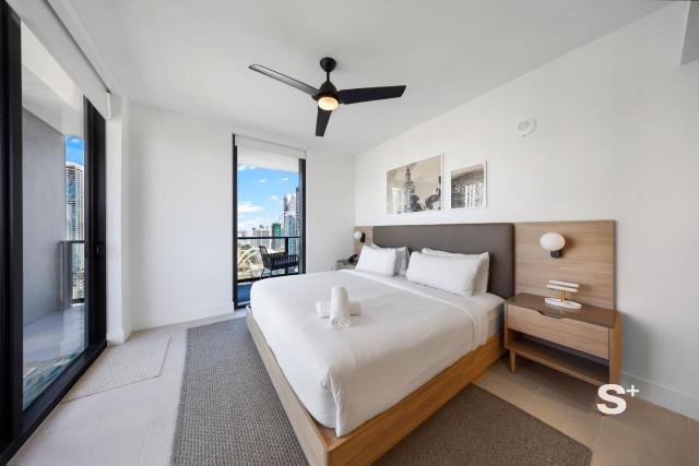 2-BD Condo in DTW Miami - City Views