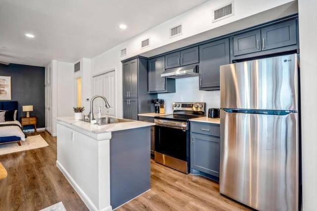 Sleek Studio With Private Parking Near Tx Med Ctr