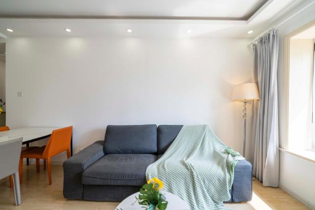 Tyms Modern 2BR APT Xujiahui Dacheng Residence