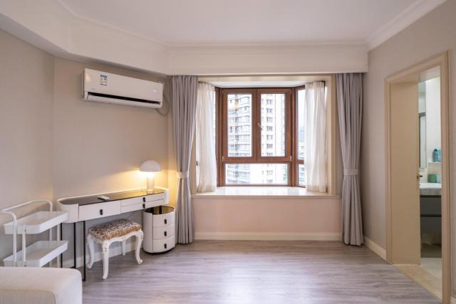 Tyms Stylish 1BR APT Gubei Garden