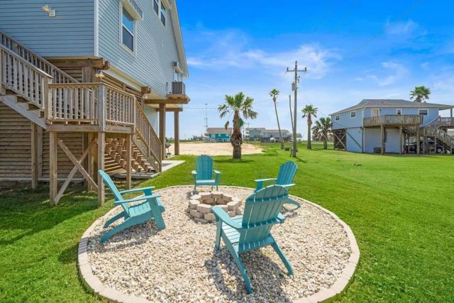 Fishermans Dream With Game Room Walk to the Beach