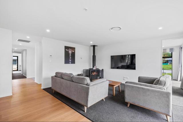 10 William Jones Place