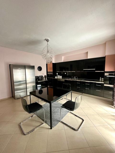 REM Apartments